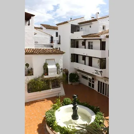 Pueblo Blanco Casa Del Loro Lägenhet Torremolinos