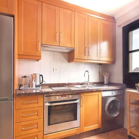 Pueblo Blanco Casa Del Loro Torremolinos