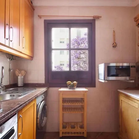 Pueblo Blanco Casa Del Loro Torremolinos